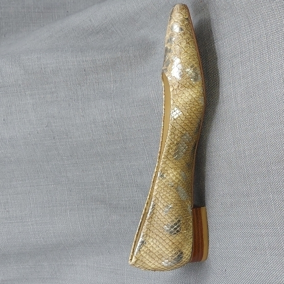 Stuart Weitzman Snake Skin Design Square Nose Pointed Flats Size 10.5 N - Picture 7 of 13